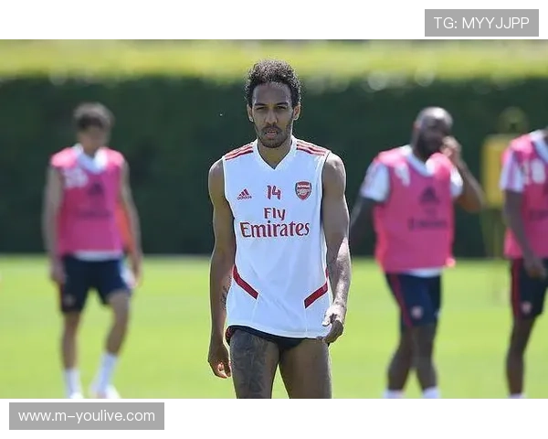 奥巴梅扬：36岁仍感觉良好，渴望在欧冠赛场打入更多进球