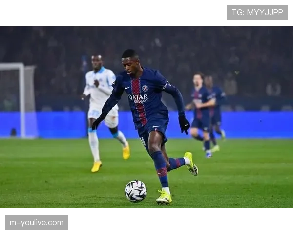 实时：登贝莱右路突破造点，亲自主罚命中助巴黎领先